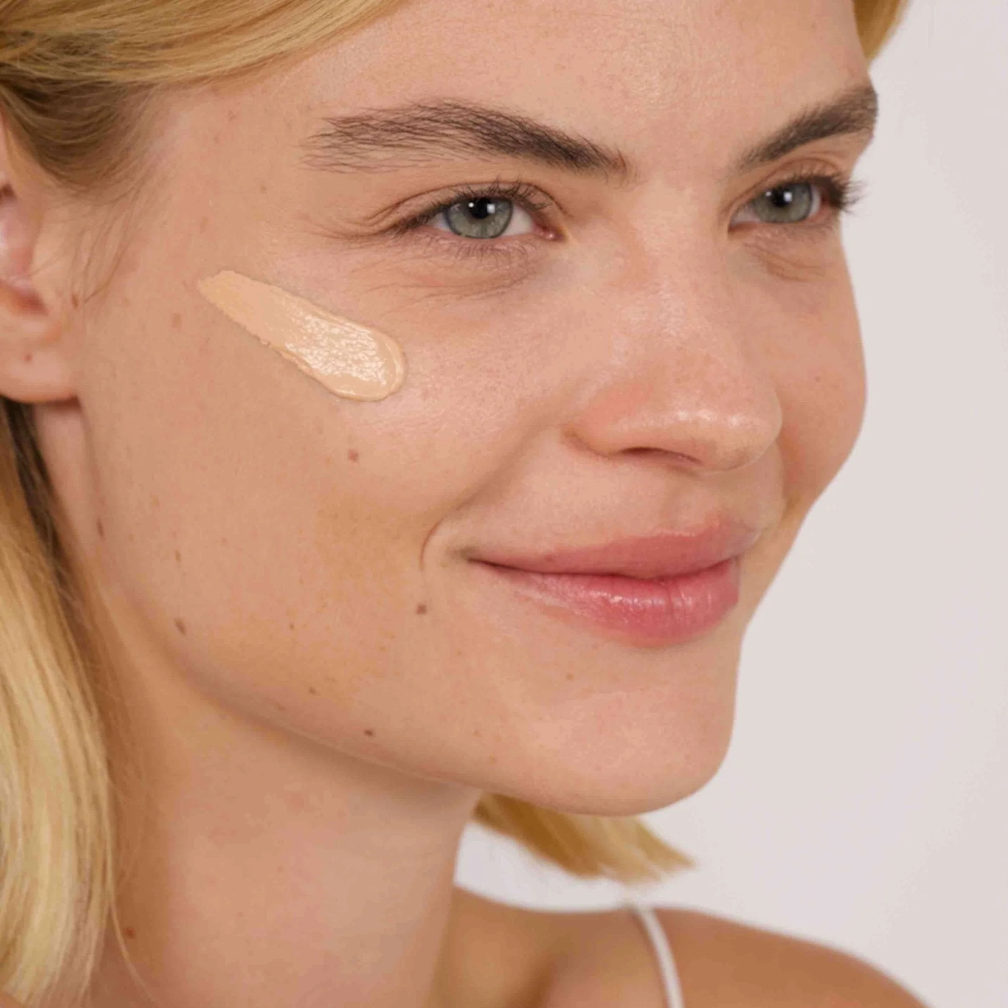 CC Crème Bio 6 en 1 jeunesse - Charlotte Bio – Image 2